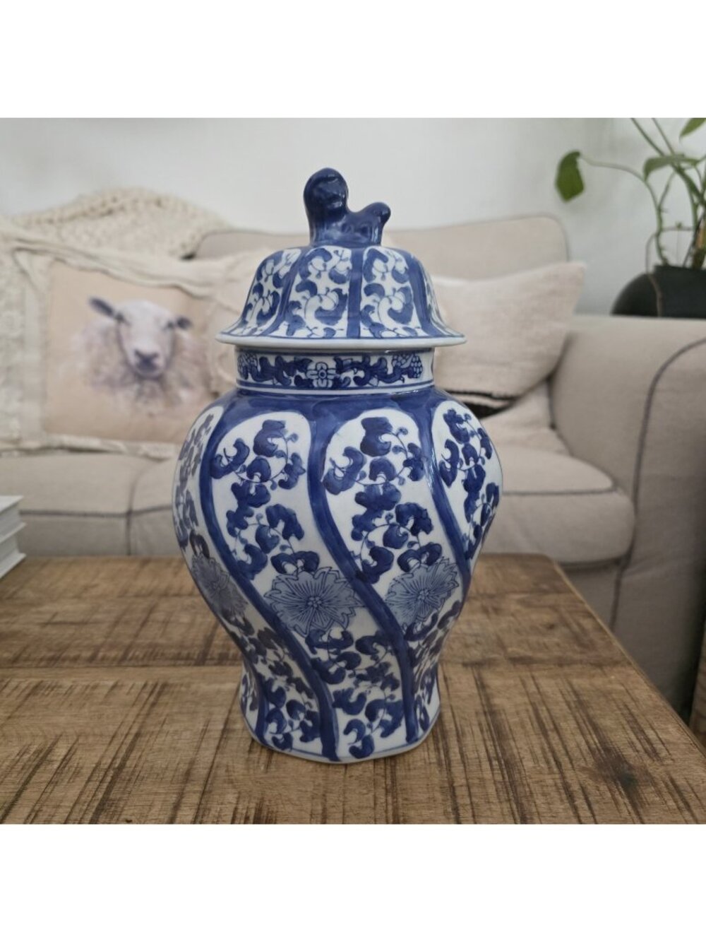 Vintage Blue & White Chinoserie Ginger Jar With Foo Dog Lid 11.5"